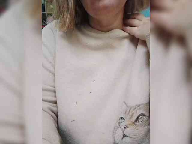 EVIL_TITS webcam