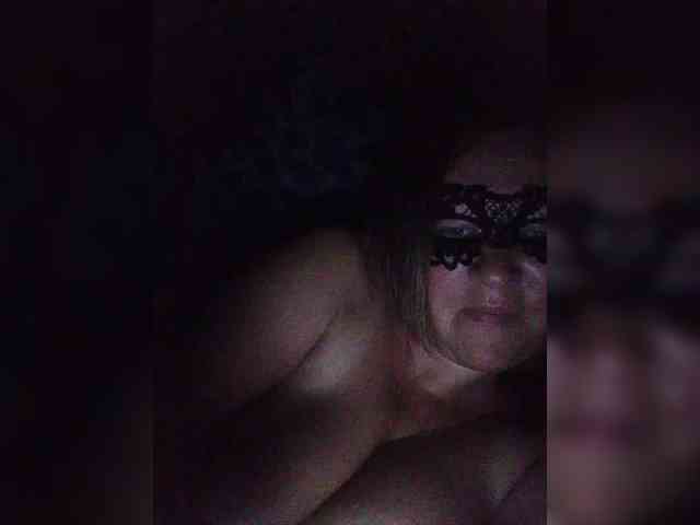 EVIL_TITS webcam