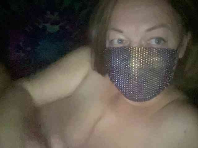 EVIL_TITS webcam