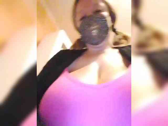 EVIL_TITS webcam
