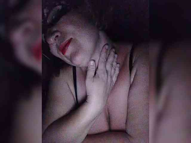 EVIL_TITS webcam