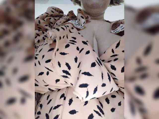 EVIL_TITS webcam
