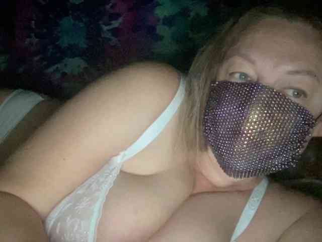 EVIL_TITS webcam