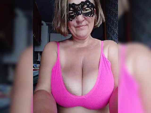 EVIL_TITS webcam