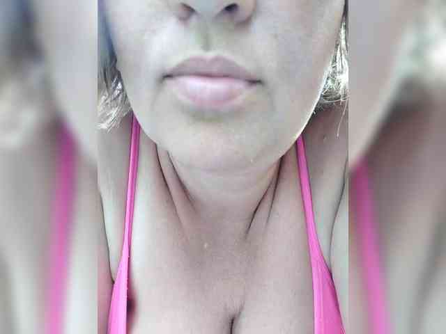 EVIL_TITS webcam