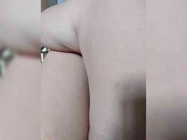 EVIL_TITS webcam