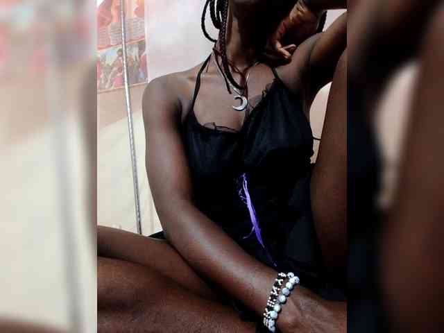 freaky-pinnah webcam