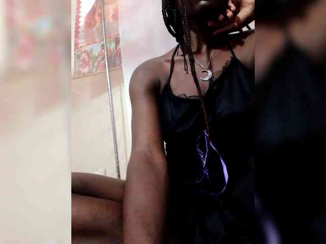 freaky-pinnah webcam