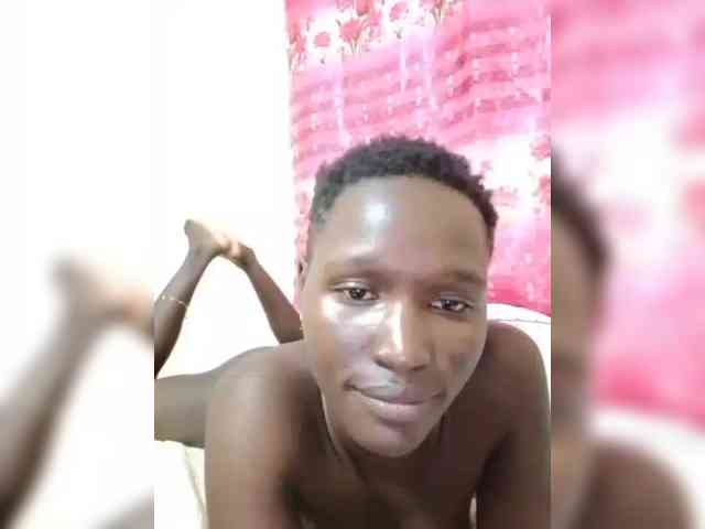 freaky-pinnah webcam