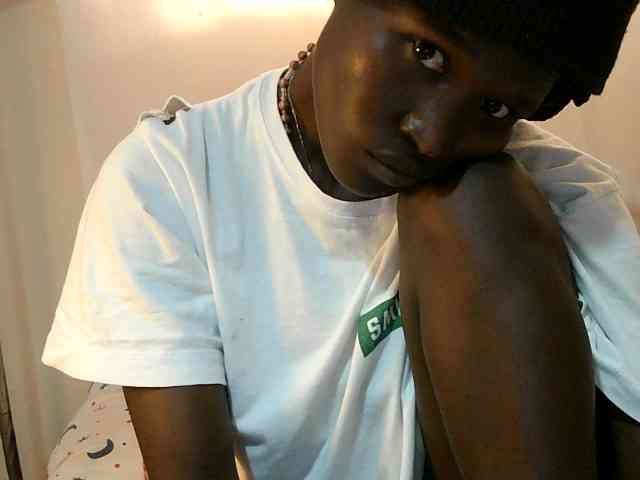 freaky-pinnah webcam