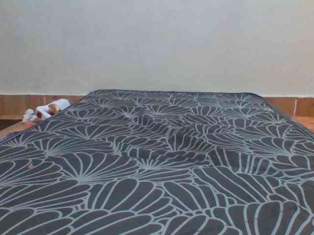 freaky-pinnah webcam