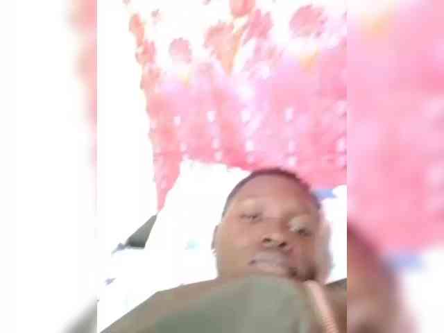freaky-pinnah webcam