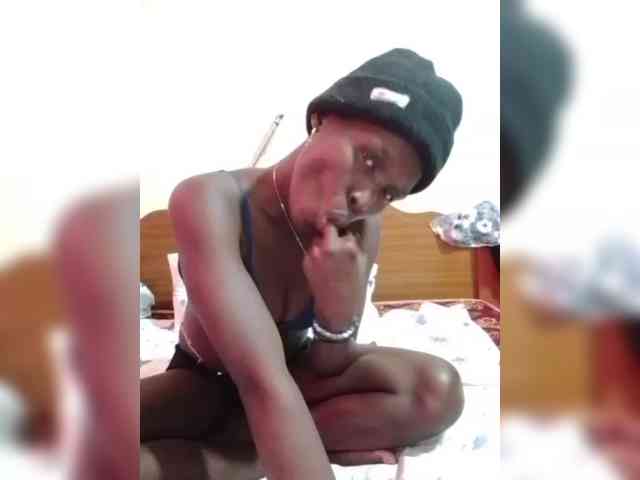 freaky-pinnah webcam