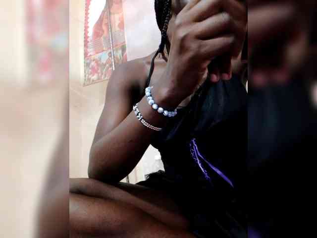 freaky-pinnah webcam