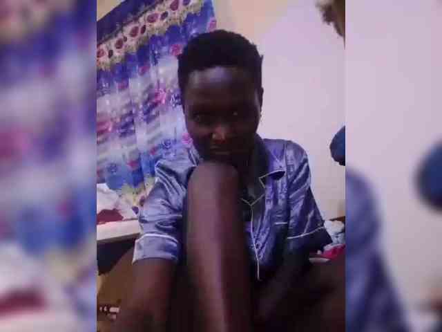 freaky-pinnah webcam