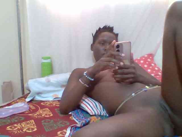 freaky-pinnah webcam