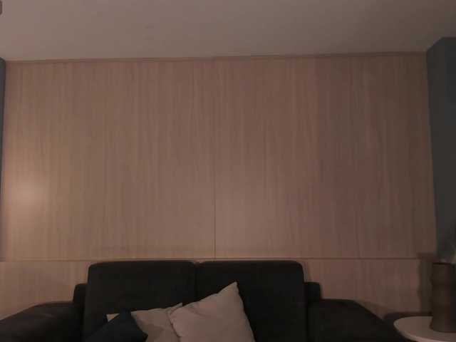 JadeEvans's BongaCams show and profile