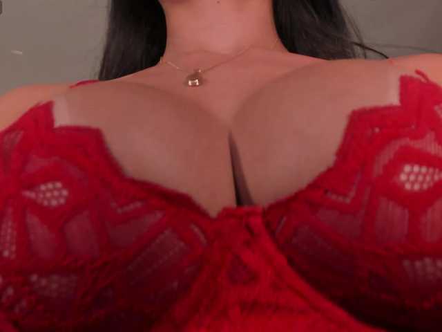 JadeEvans's BongaCams show and profile