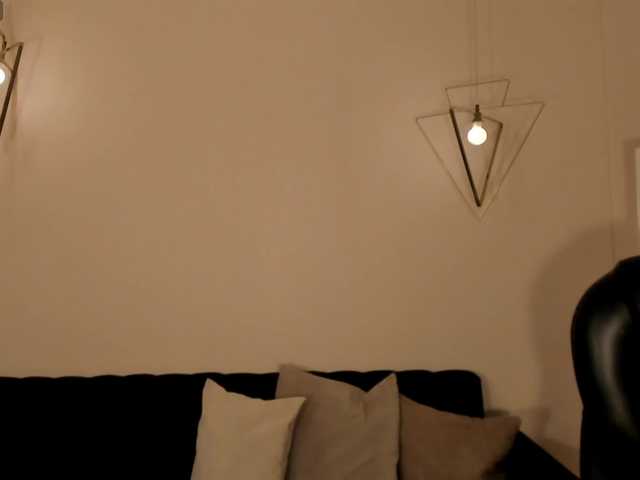 JadeEvans's BongaCams show and profile