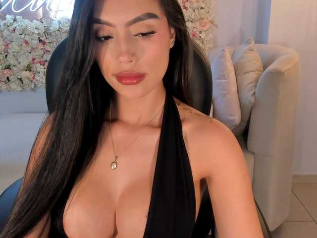 JadeEvans's BongaCams show and profile