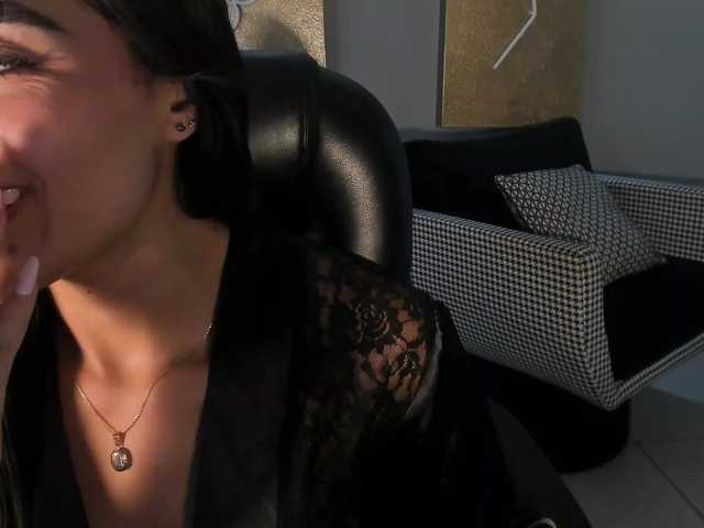 JadeEvans's BongaCams show and profile