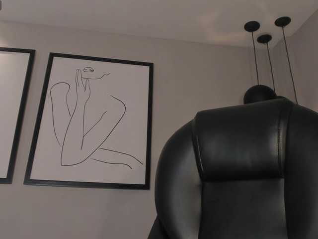 JadeEvans's BongaCams show and profile