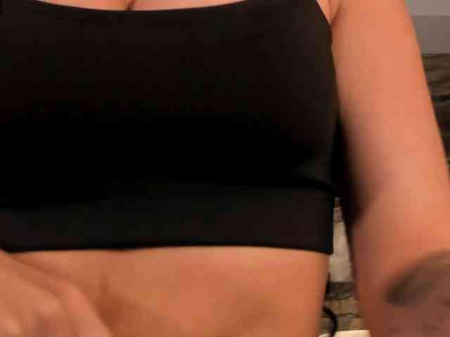 JadeEvans webcam