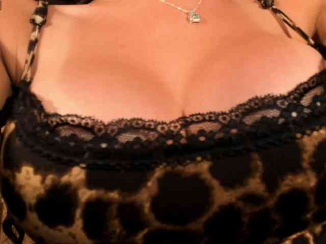 JadeEvans webcam