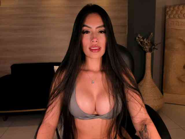 JadeEvans webcam