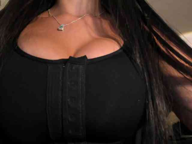 JadeEvans webcam