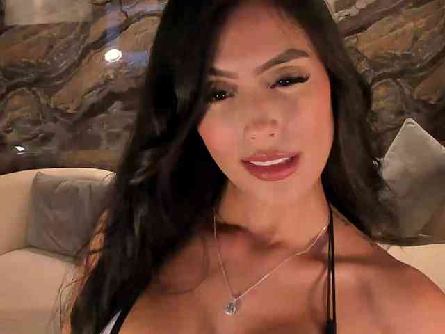 JadeEvans webcam