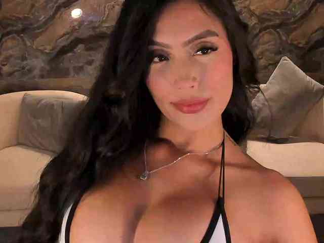 JadeEvans webcam