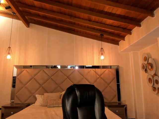 JadeEvans webcam