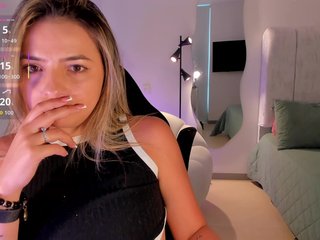 AmyWoods Porn Show