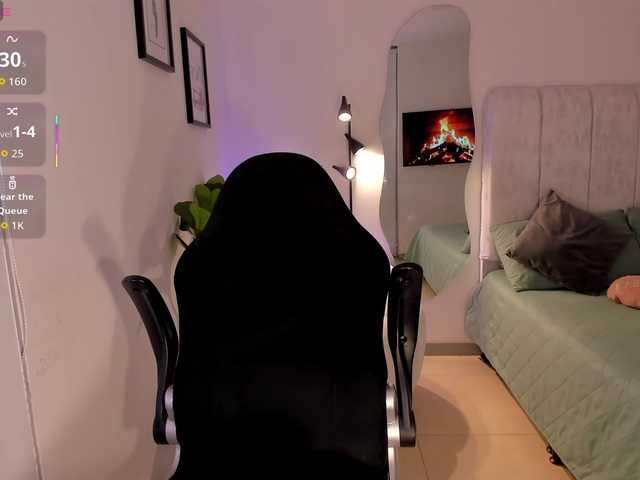 AmyWoods's BongaCams show and profile