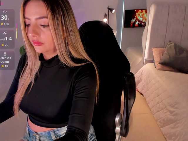 AmyWoods's BongaCams show and profile