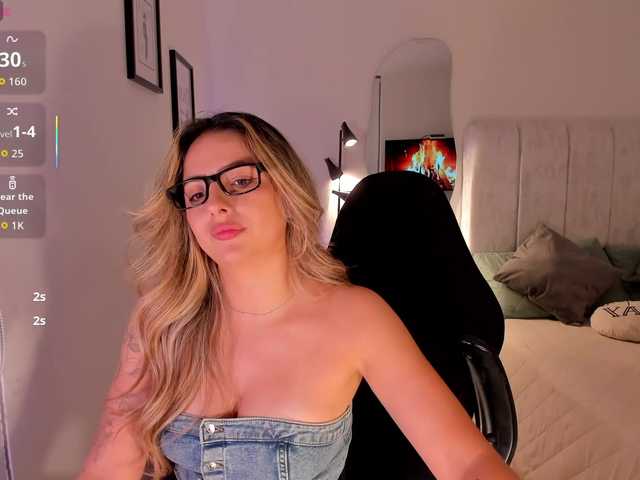 AmyWoods's BongaCams show and profile