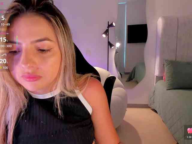 AmyWoods webcam