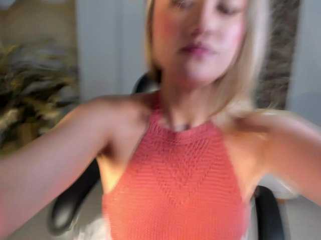 RebeccaHudson's BongaCams show and profile