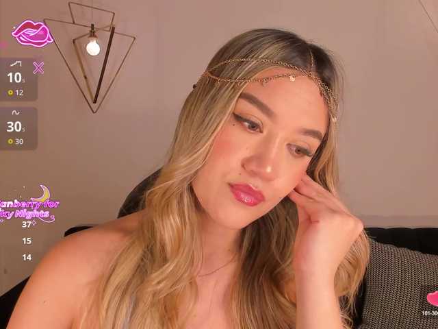 RebeccaHudson's BongaCams show and profile