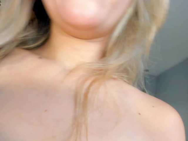 RebeccaHudson live cam profile