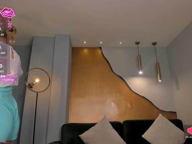 RebeccaHudson's BongaCams show and profile