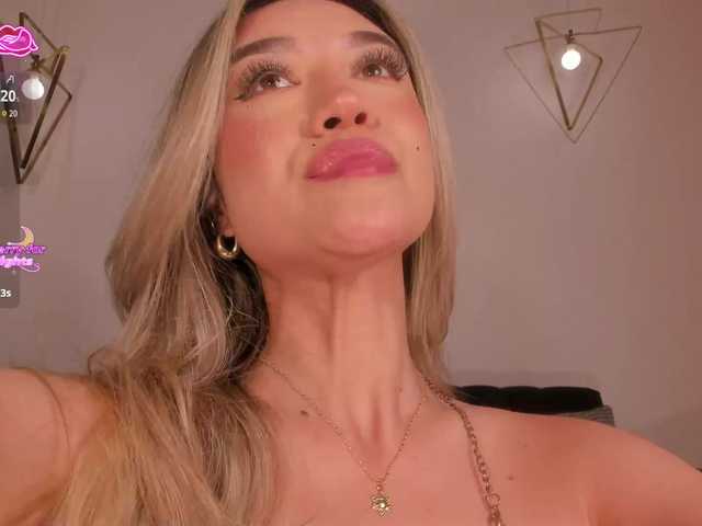 RebeccaHudson's BongaCams show and profile