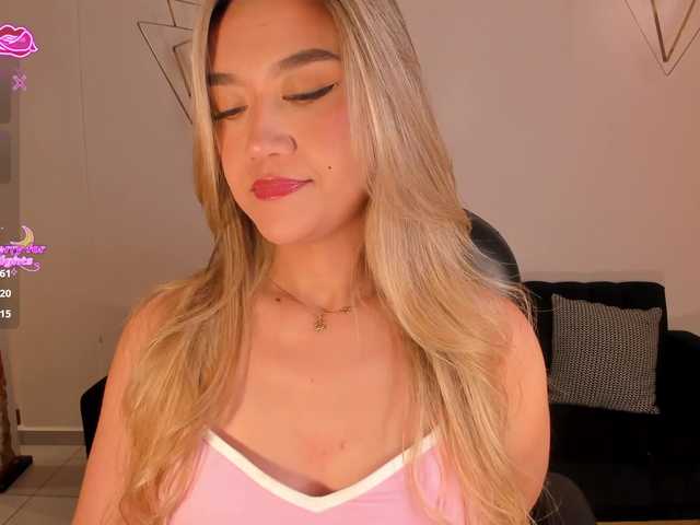 RebeccaHudson's BongaCams show and profile