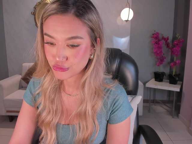 RebeccaHudson's BongaCams show and profile