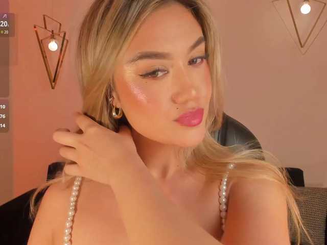 RebeccaHudson's BongaCams show and profile