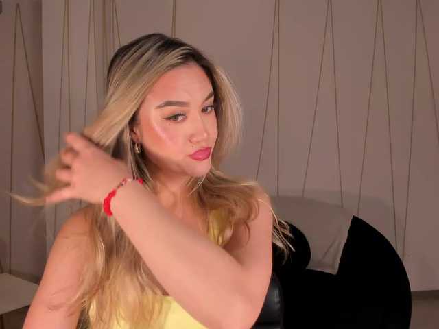 RebeccaHudson's BongaCams show and profile