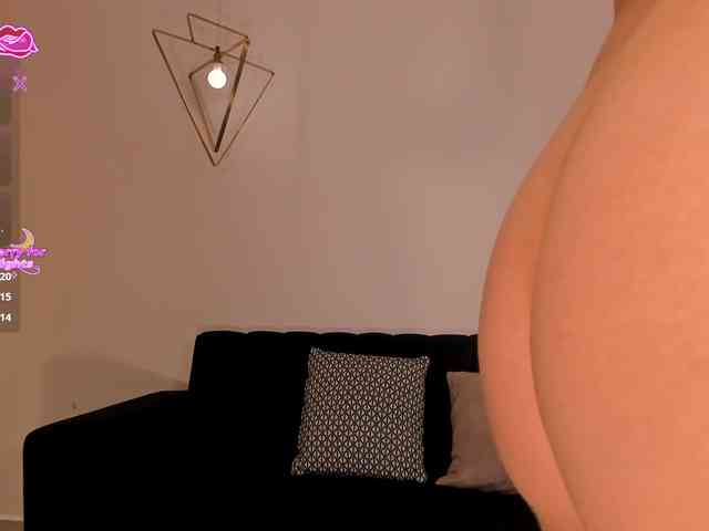 RebeccaHudson webcam