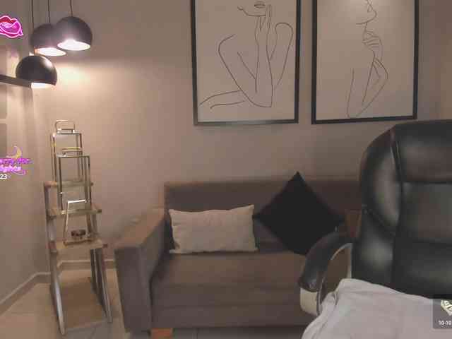 RebeccaHudson webcam