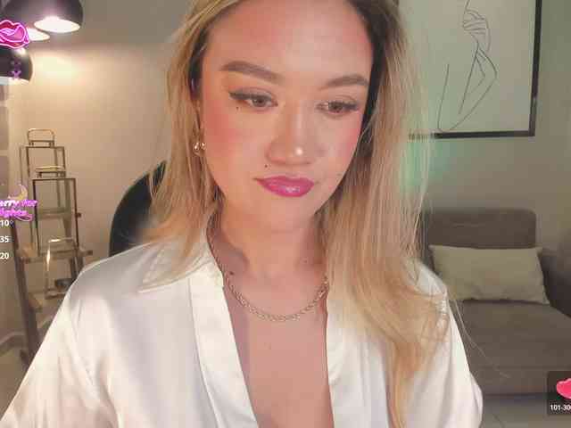 RebeccaHudson webcam